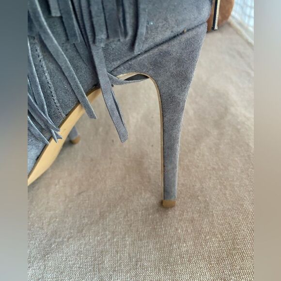 Steve Madden gray suede high heel ankle boots size 9 - Picture 12 of 15